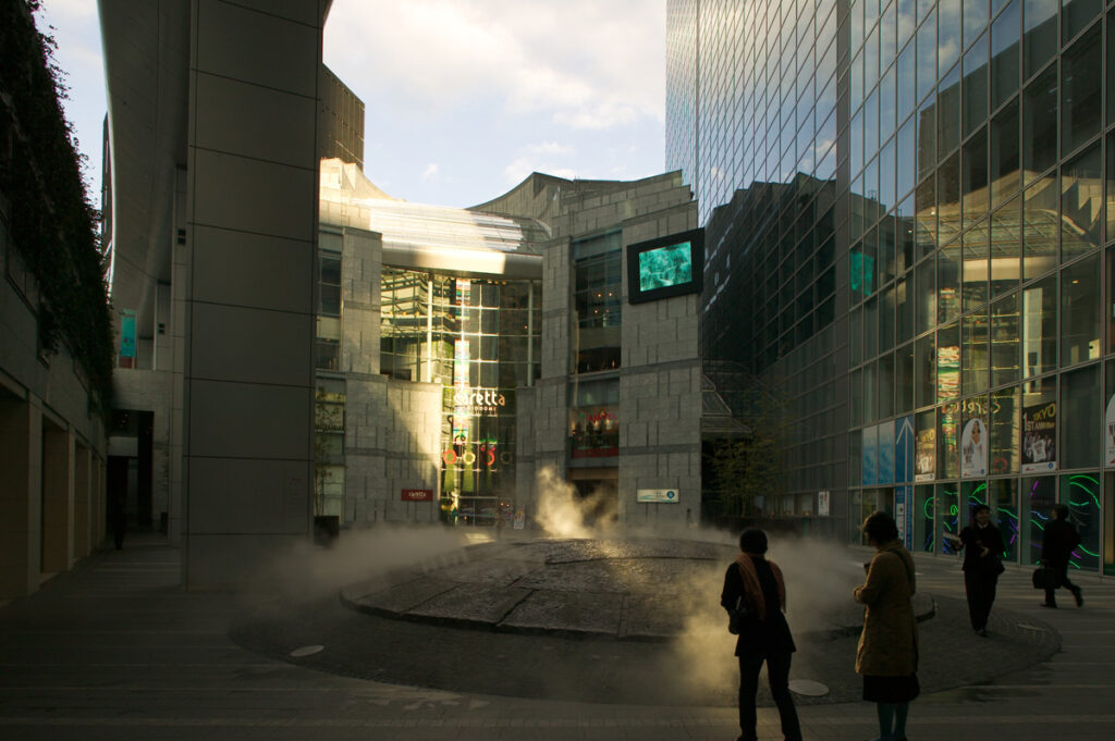 Caretta Shiodome_2
